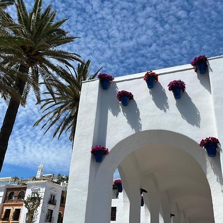 Sea & Pool View Garden Apartment Las Palmeras Nerja Exterior foto